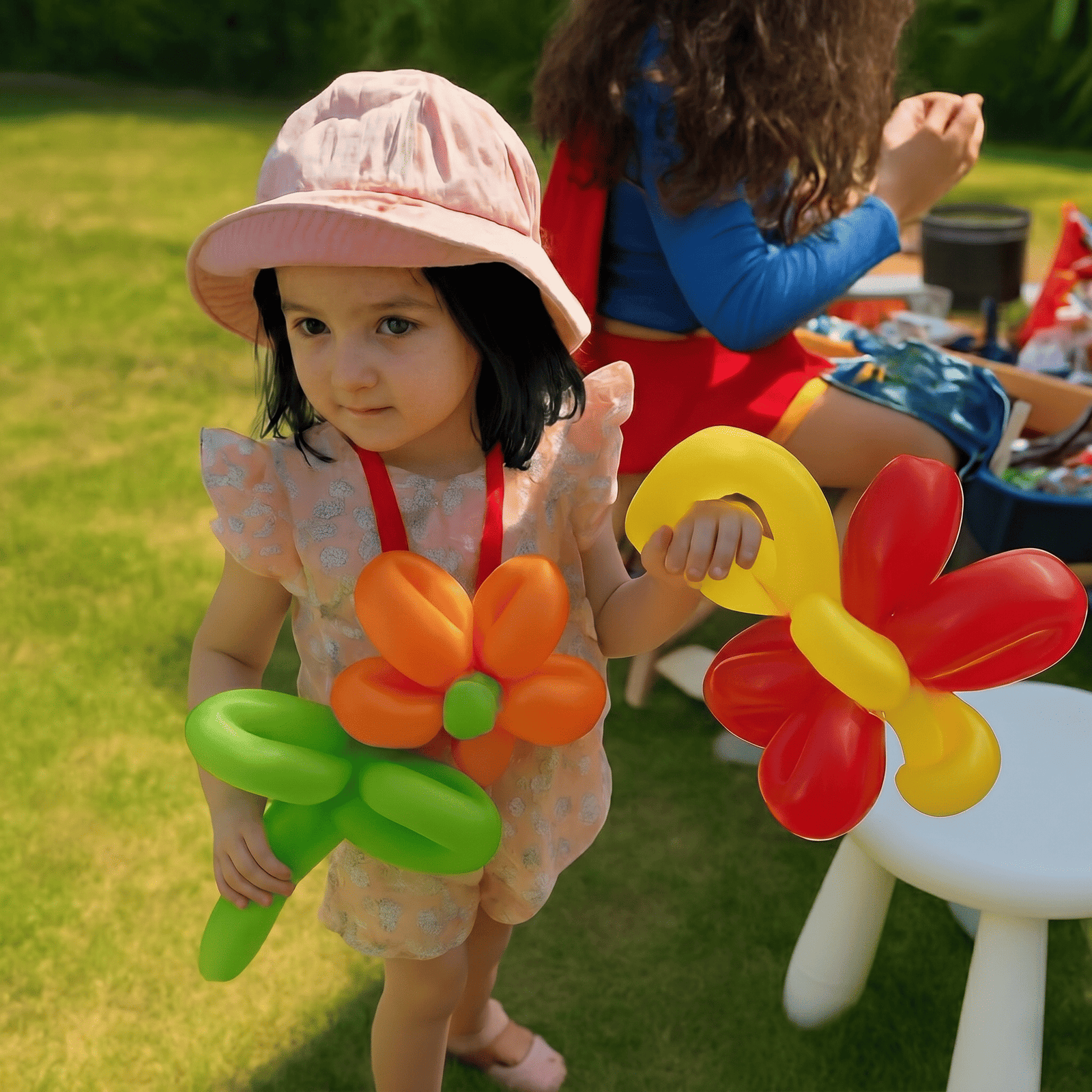 Balloon Twisting 5
